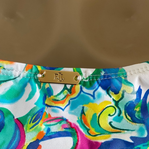 LAUREN RALPH LAUREN
Women's Printed Twist Convertible Tankini Swimsuit - Picture 5 of 10